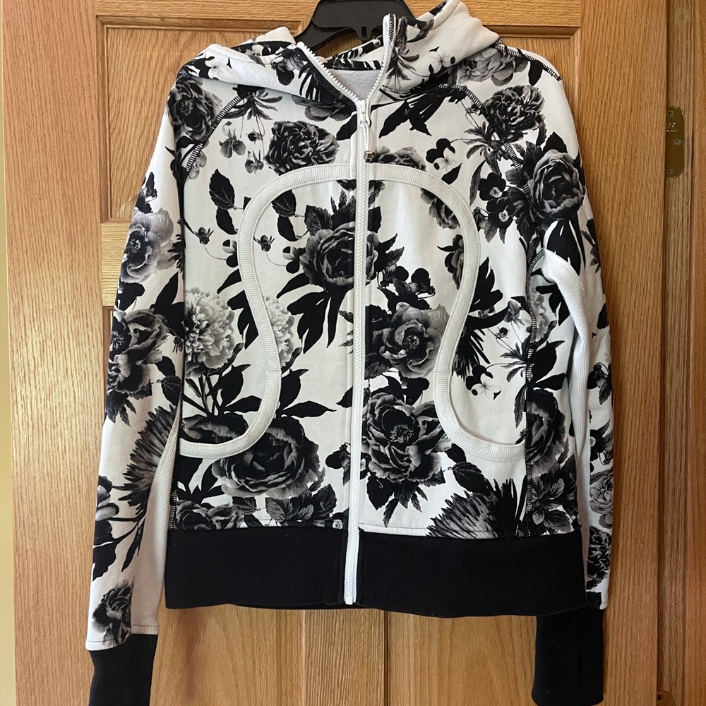 Lululemon Black & White Floral Scuba Hoodie rare M
